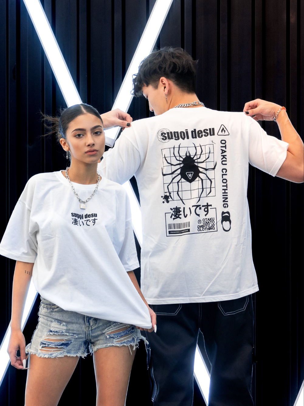 Otaku Spider Graphic T-Shirt